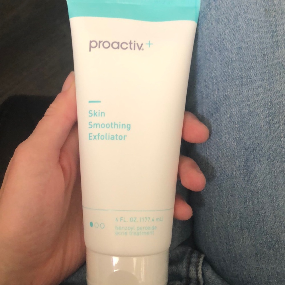 Proactive plus skin smoothing exfoliator